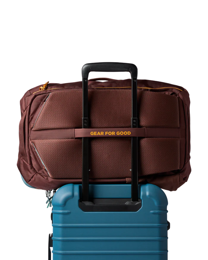 cotopaxi allpa 35 personal item Cotopaxi Allpa 35 L Travel Pack Blue Spruce / Abyss