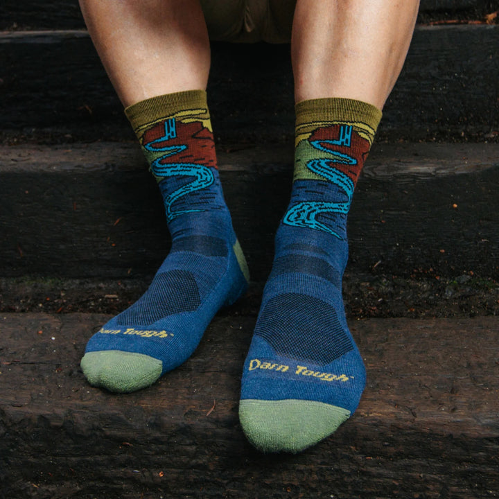 Men's Chasing Waterfalls Micro Crew Lightweight with Cushion Hiking Sock