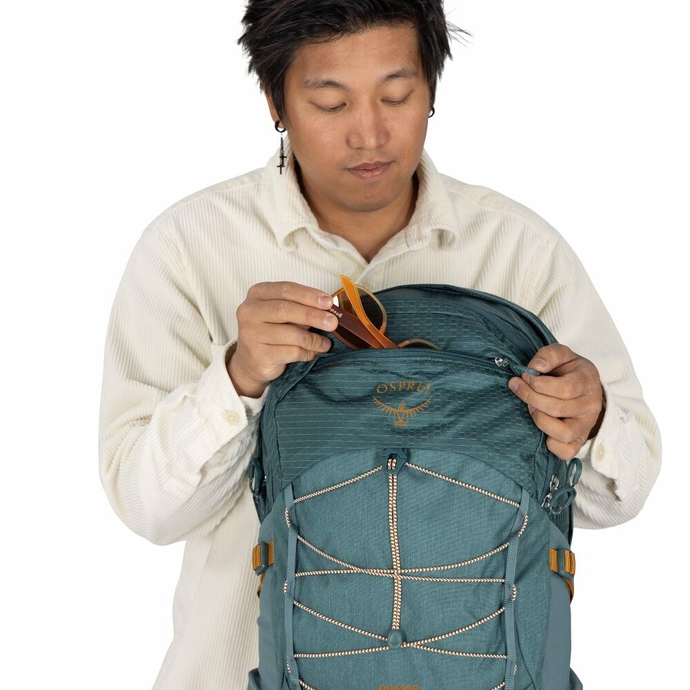 Quasar 26L Backpack