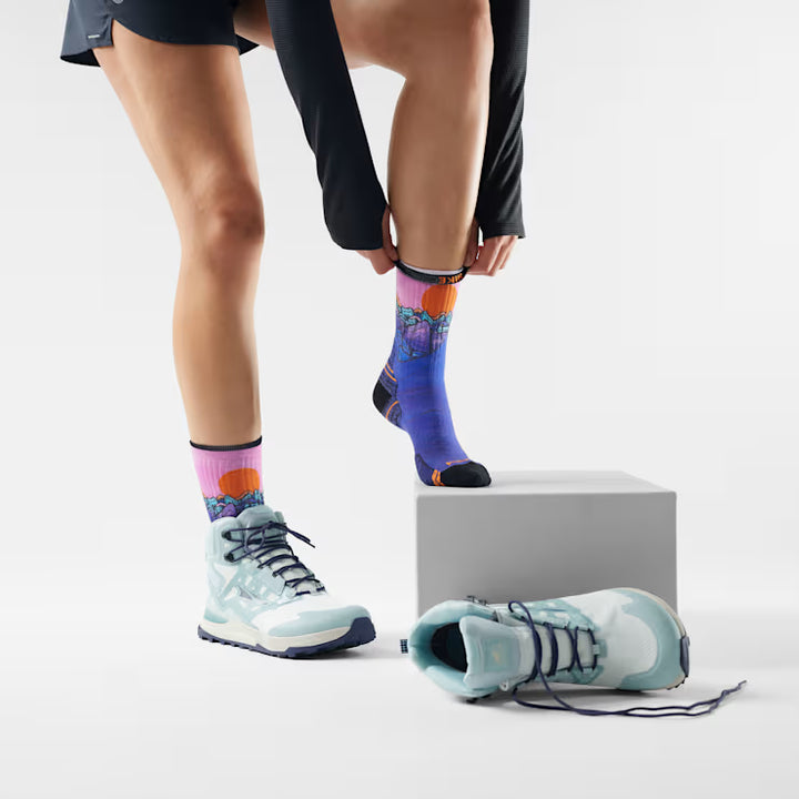 Women’s Hike Targeted Cushion Mountain Sunrise Print Crew Socks