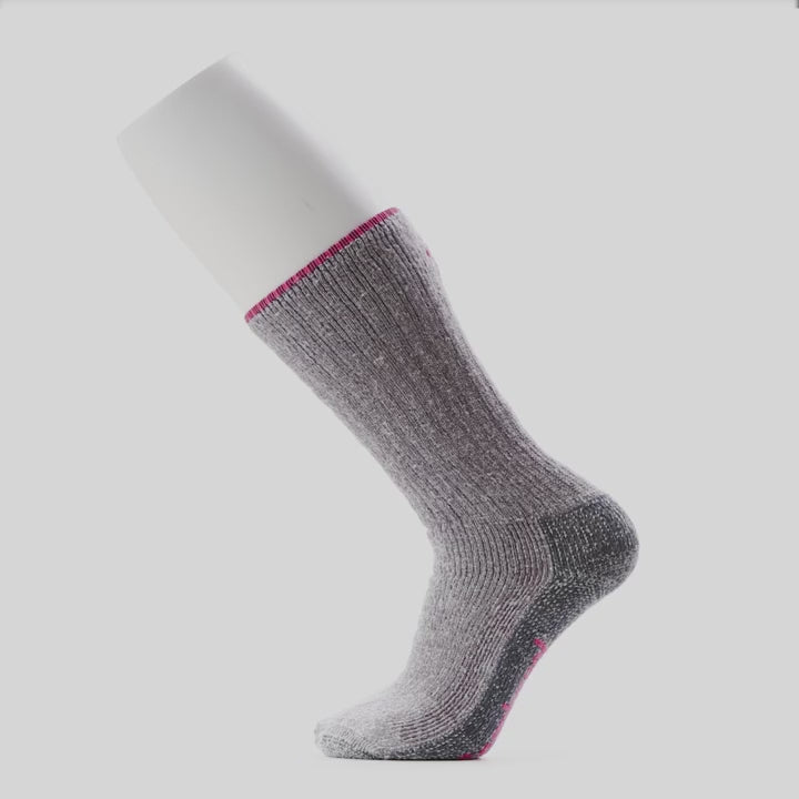 Women's Mountaineer Classic Edition Max Cushion Second Cut Crew Socks